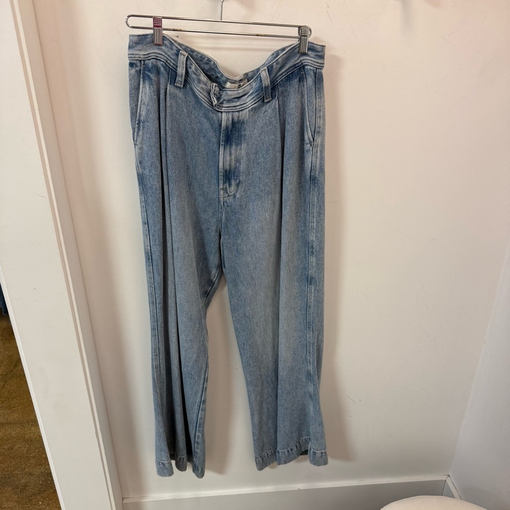 7 For All Mankind Pleated Trouser- Abyss Light Blue
